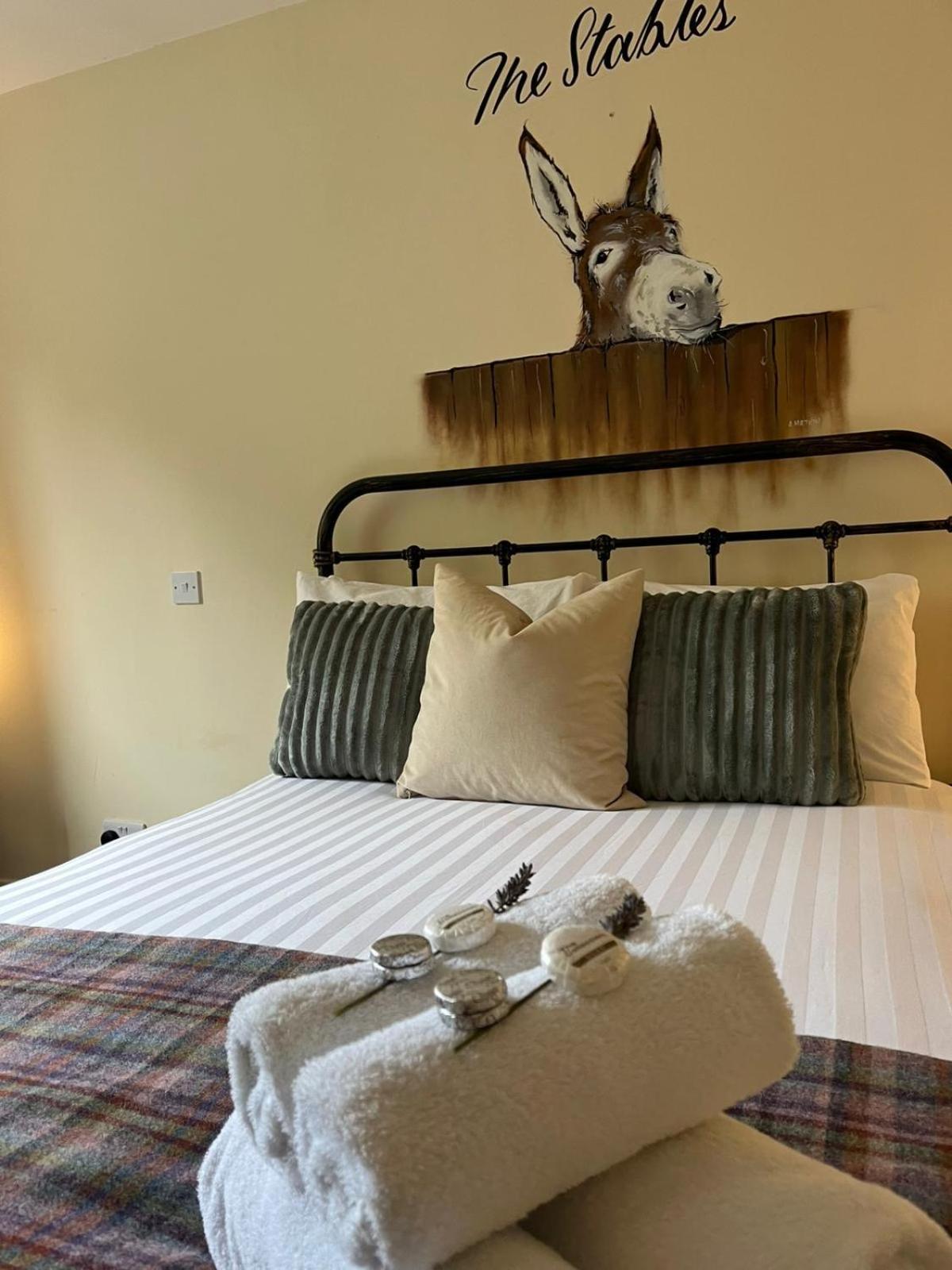 Farmyard Inn Youlgreave Eksteriør billede